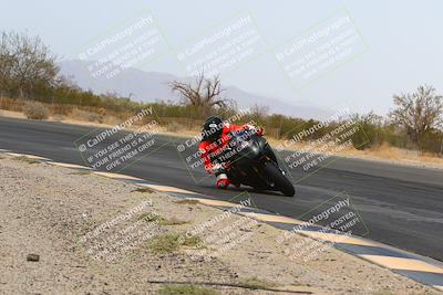 media/Apr-10-2022-SoCal Trackdays (Sun) [[f104b12566]]/Turn 3 Inside (1150am)/